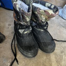 Snow Boots 