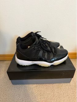 Jordan 11 Retro Low 72-10 Size 10