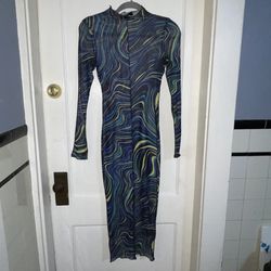 Swirly Patterned Long Sleeved Mesh Dress
