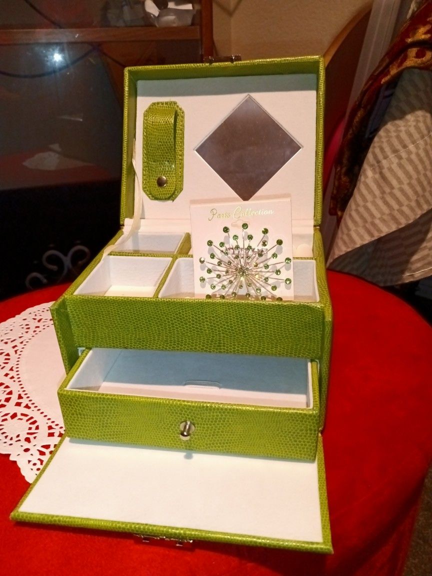 Collectors Jewelry Box