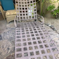 2- Vintage Patio Chairs With Wheels, Woodard Universal Wrought Iron Adjustable Chaise Lounge Very Working Condition Include Cushion