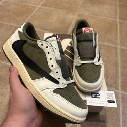Travis Scott Medium Olive