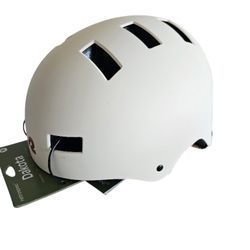Retrospec Dakota Helmet skateboarding Medium White Crystal 10 Vents New
