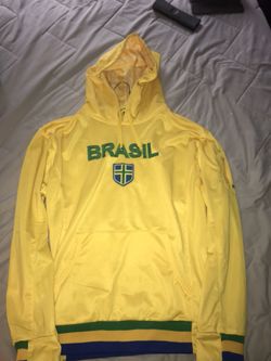 Umbro Large Brazil 🇧🇷 hoody.. comfortable