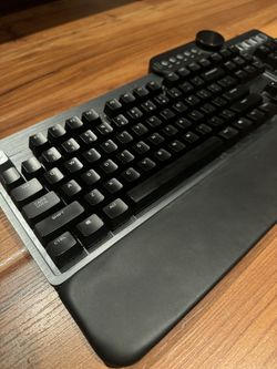 Mountain Everest Max Keyboard