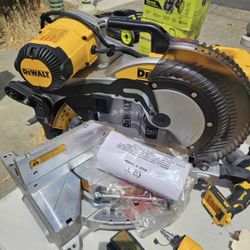 Dewalt 12” Double Bevel Compound Miter Saw 