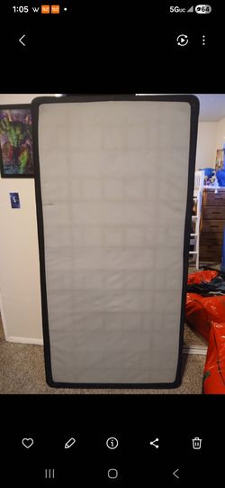 Box spring in good condition