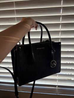 Micheal Kors bag