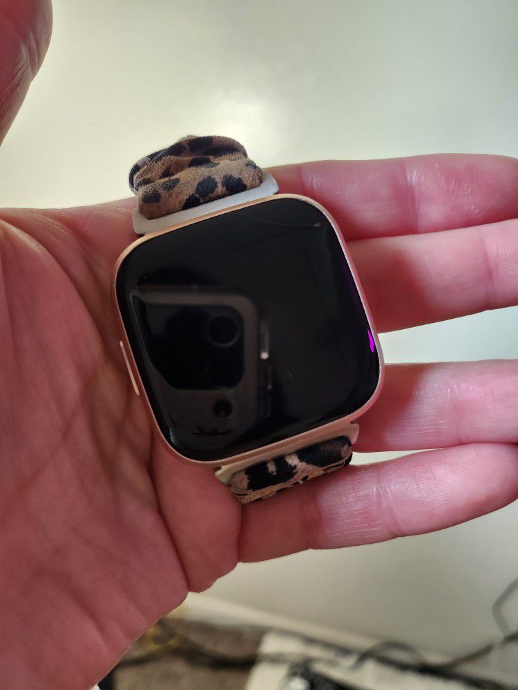 Fitbit versa 2 with charging cable