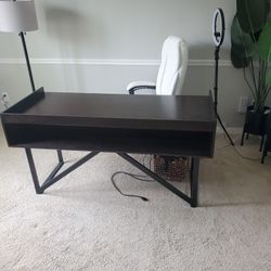 Work Desk