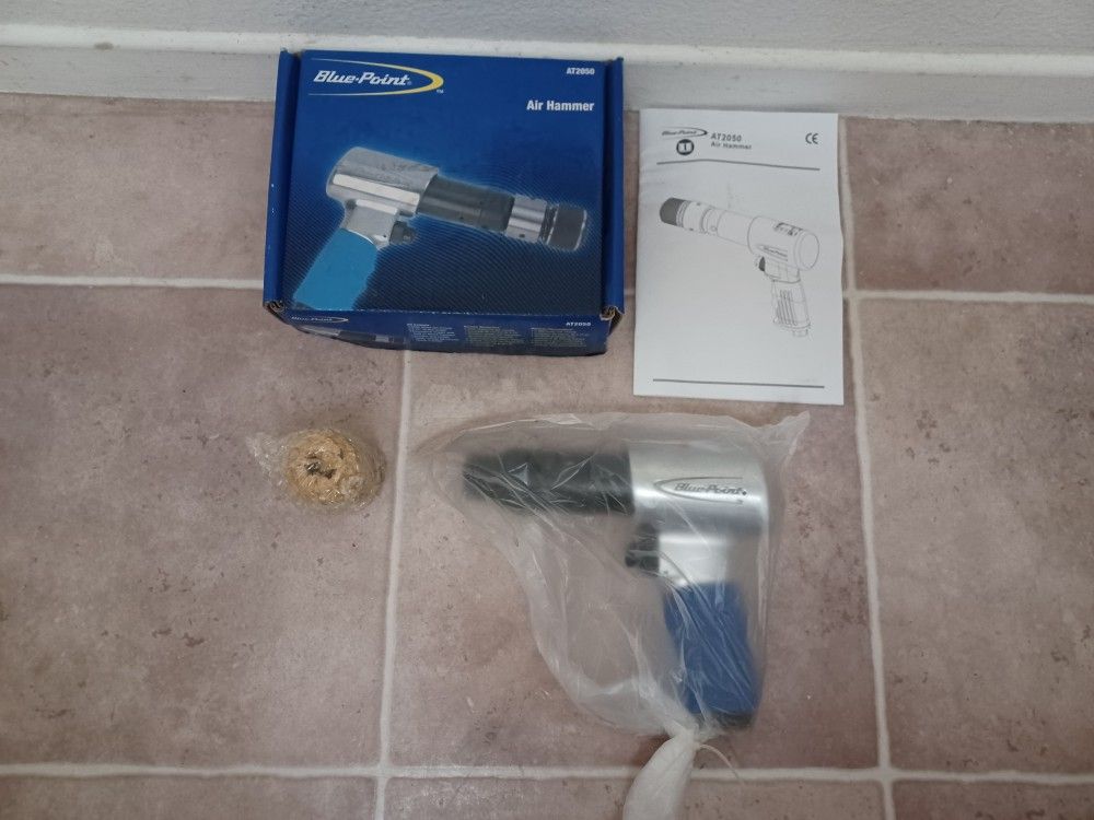NEW Snap On / Blue-Point Air Hammer AT2050
New, unused