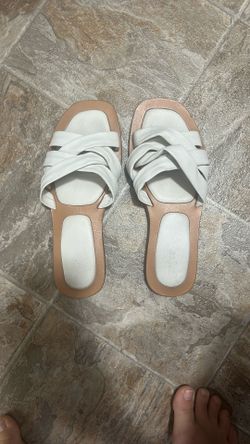 Size 6.5 White Flat Sandals