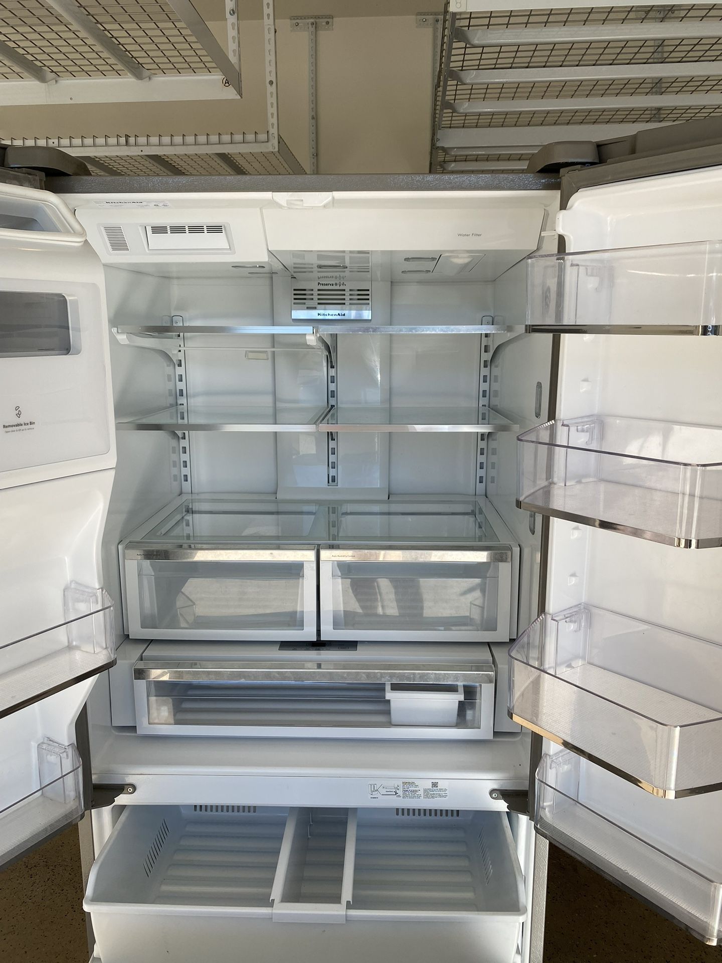 KitchenAid French Door Refrigerator w/ Ice & Water Dispenser on the Door