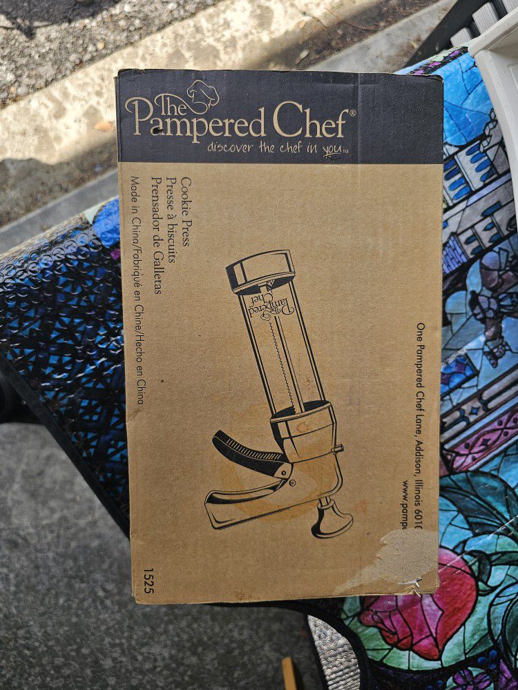 Pampered Chef Cookie Press