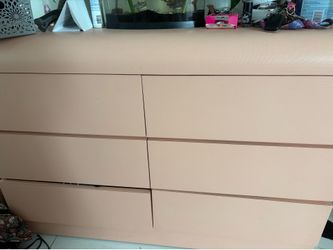 “Vintage” dresser pink
