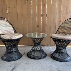 Mid Century Vintage black spun fiberglass patio Set