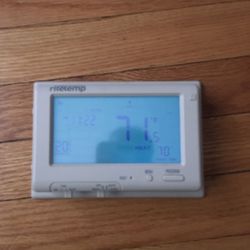 Ritetemp touch screen thermostat