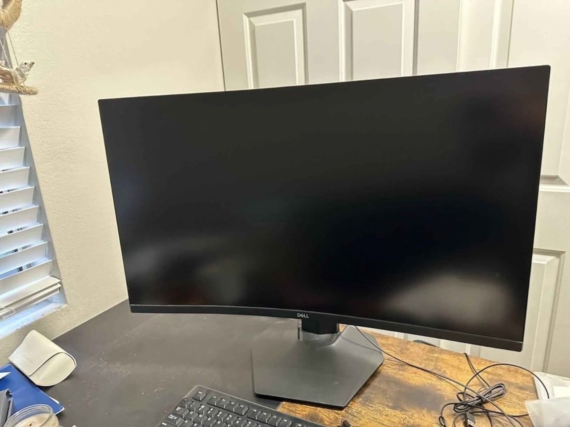 New Monitor For Sale 32 Inch DELL
