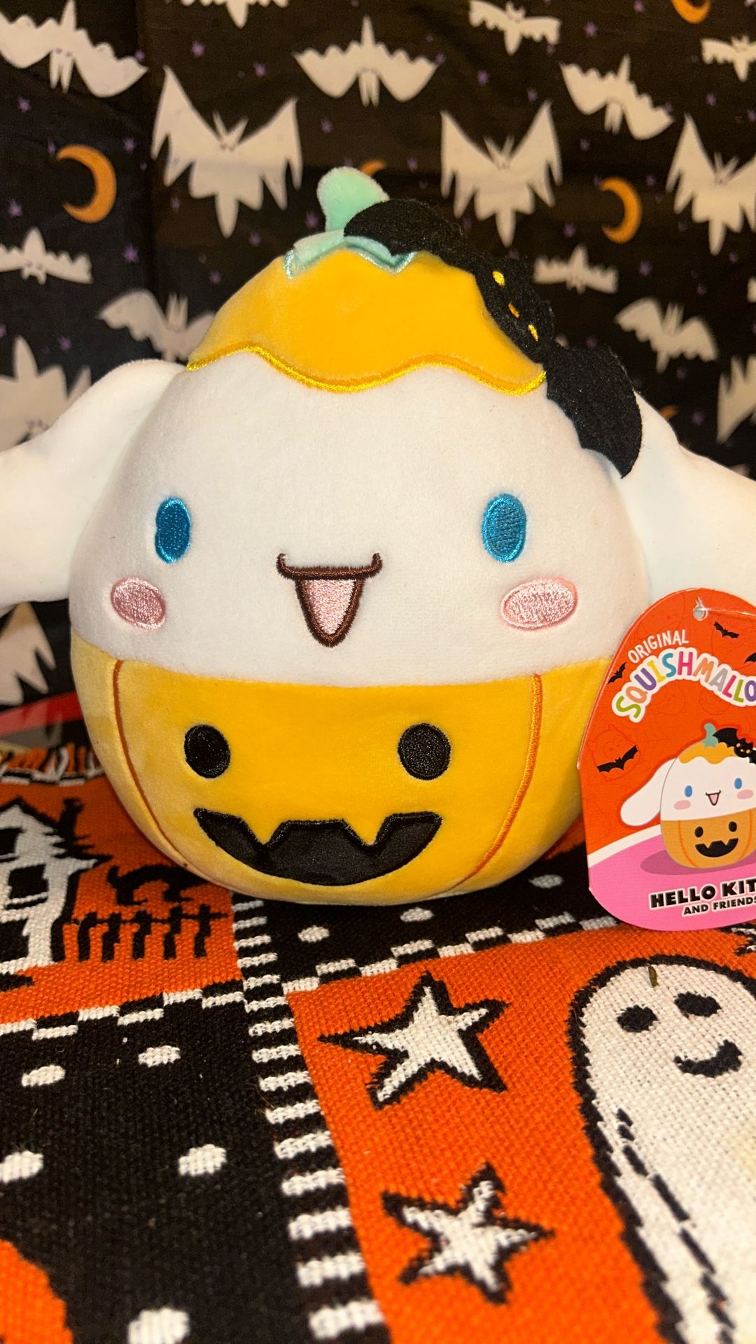 cinnamoroll halloween squishmallow