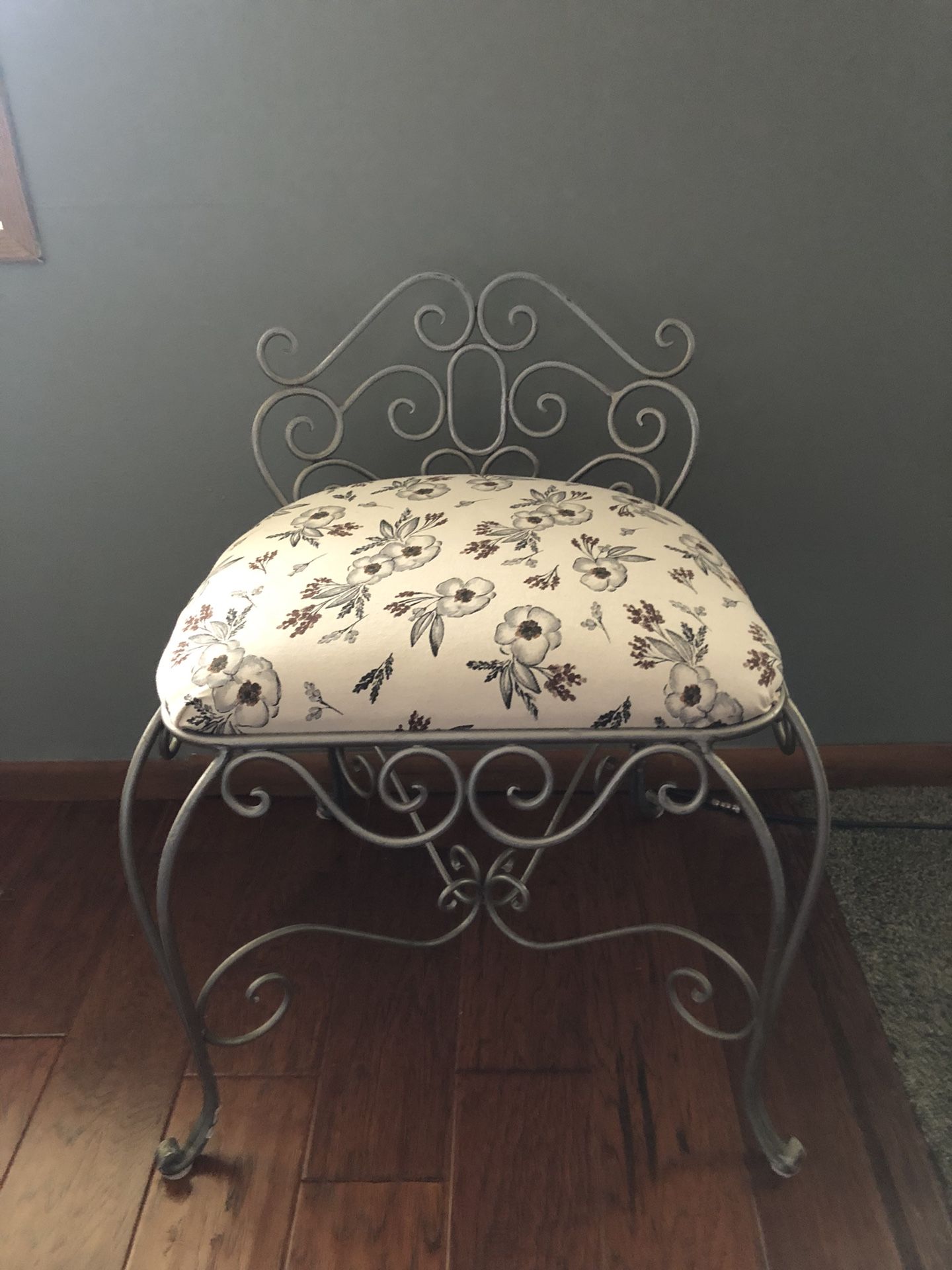 Shabby Chic Metal Stool