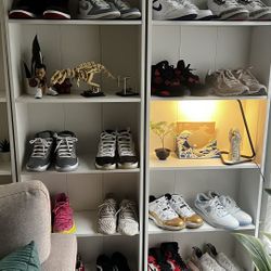 IKEA BOOKSHELF 