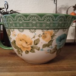 Cute Pioneer Women Big Mixing Bowl I Have Two Of Them 