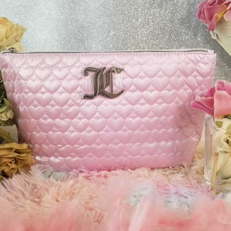 Juicy Couture Light pink quilted Heart cosmetic travel bag Bottle Clutch Silver