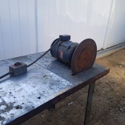 Heavy Duty Disc Sander On Heavy Duty Table