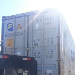 SHIPPING / STORAGE CONTAINERS W/ DELIVERY 20,40,40 HC .BUY/SELL. Financing & Lease Available!  