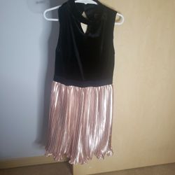 Adorable Girl's Dress Size 7 Party Rehearsal Formal Dress