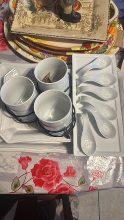 White plates set