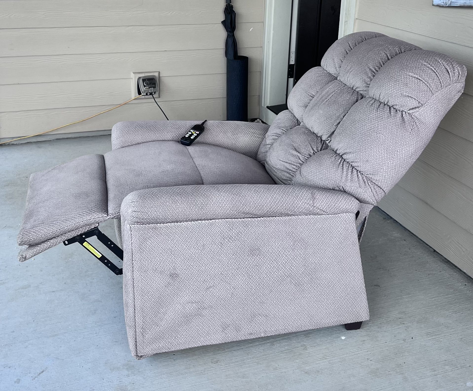 Recliner Chair