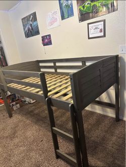 Twin size loft bead with mattress