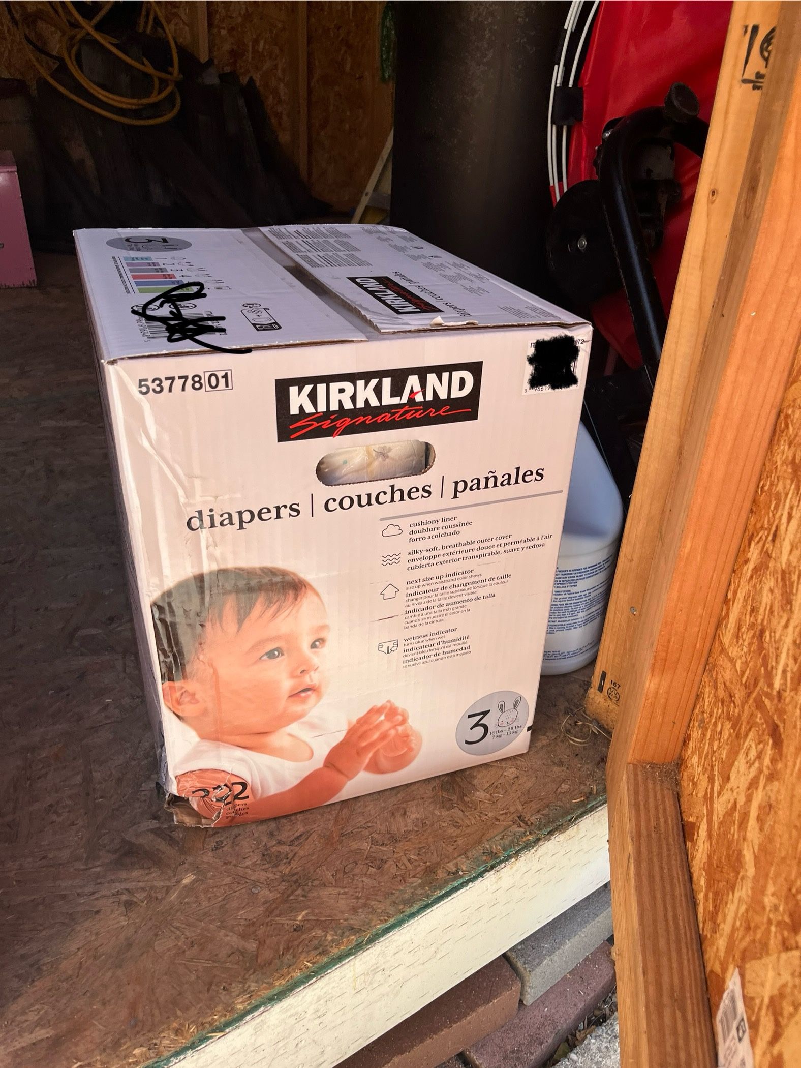Kirkland Diapers 222 Ct. Size 3