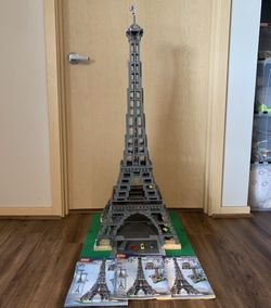 Lego Eiffel Tower 1:300 Scale 10181 