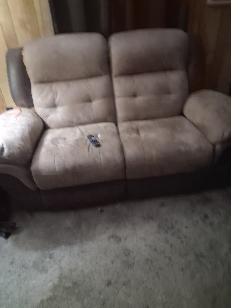 Loveseat And End Tables