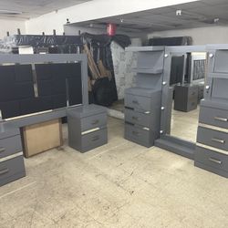 New Grey Bedroom Set (King/Queen/Full)