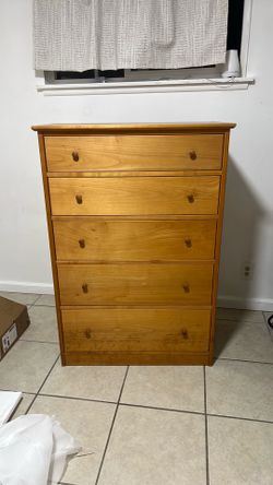 Dresser five drawers