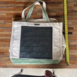 Large Solar Charging Beach Bag