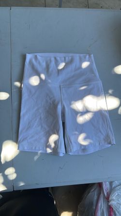 Lululemon wunder shorts