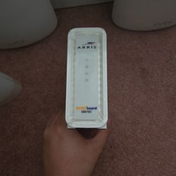 Arris Surfboard SB6183 Modem