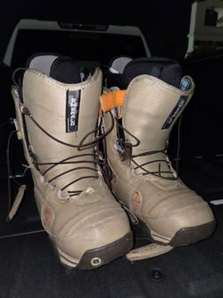 Burton Snowboard Boots (Women size 6.5)