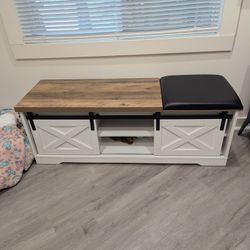 Farmhouse Storage Bench
