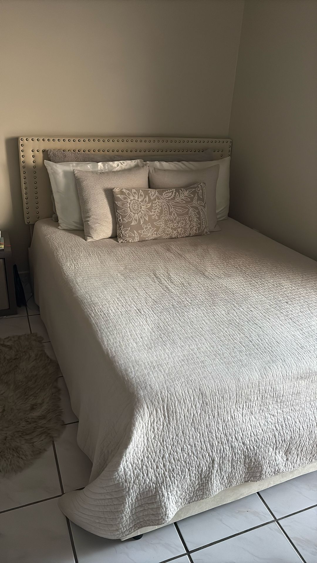 Full Size Headboard With Storage Drawers