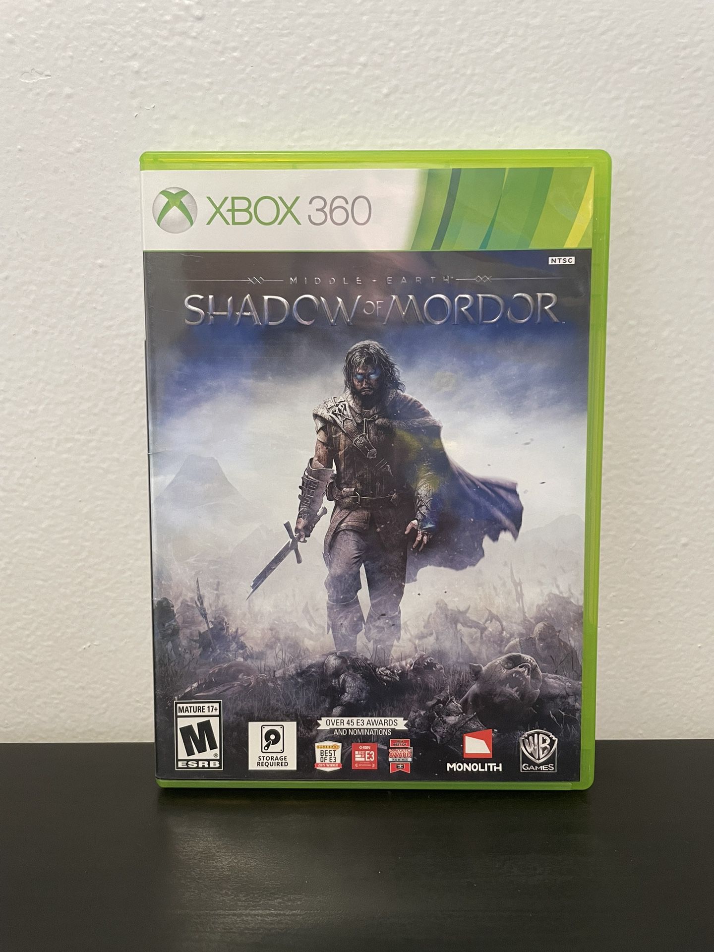 Middle Earth Shadow of Mordor Xbox 360 Like New w/ Inserts Video Game LOTR