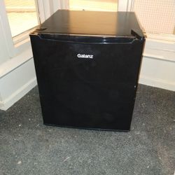 Mini Refrigerator 