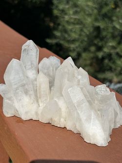 Quartz cluster