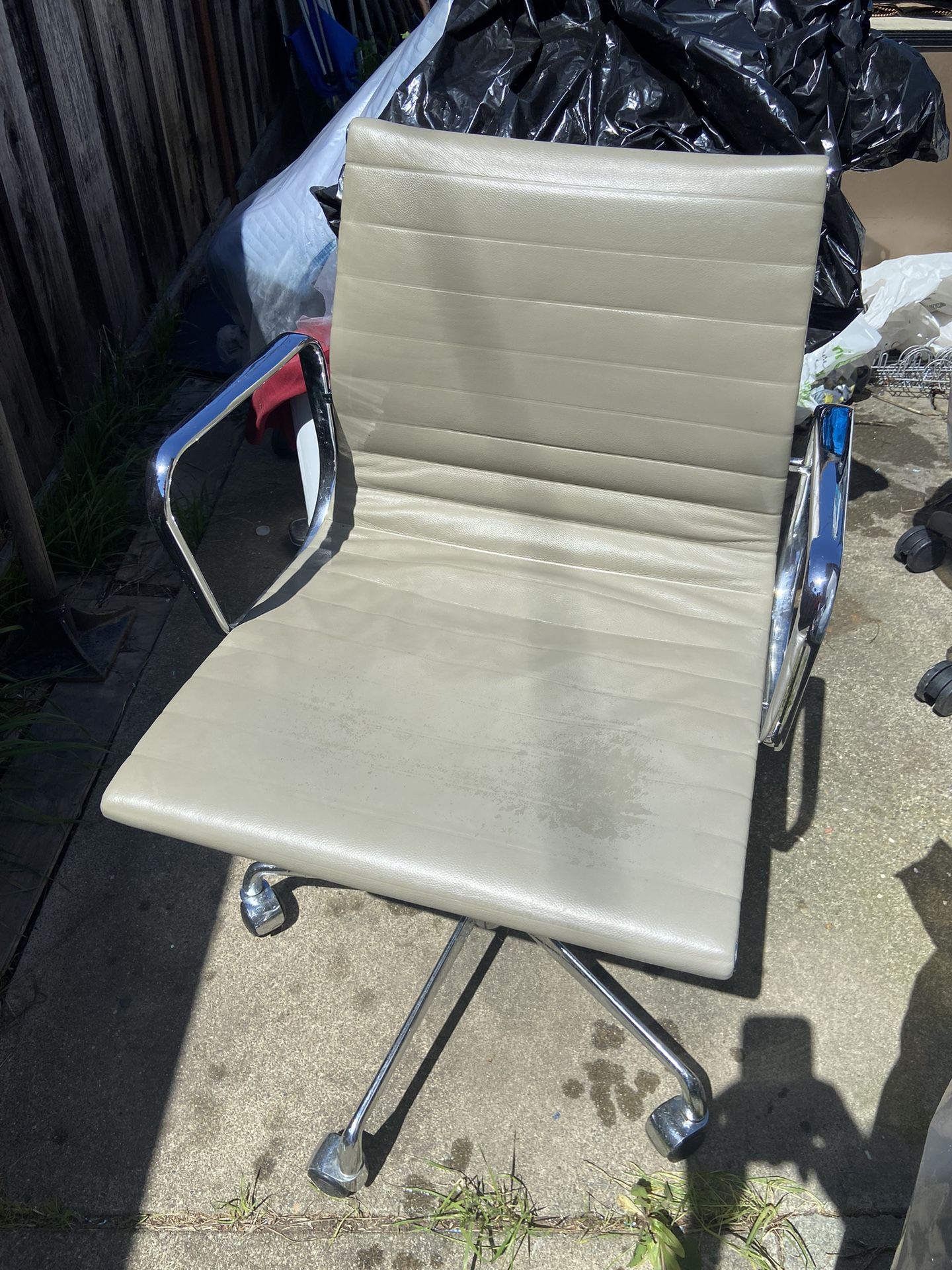 Herman Miller Eames Chair Office Leather Repro