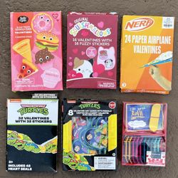 110 Brand new kid’s Valentine’s Day cards, 6 boxes