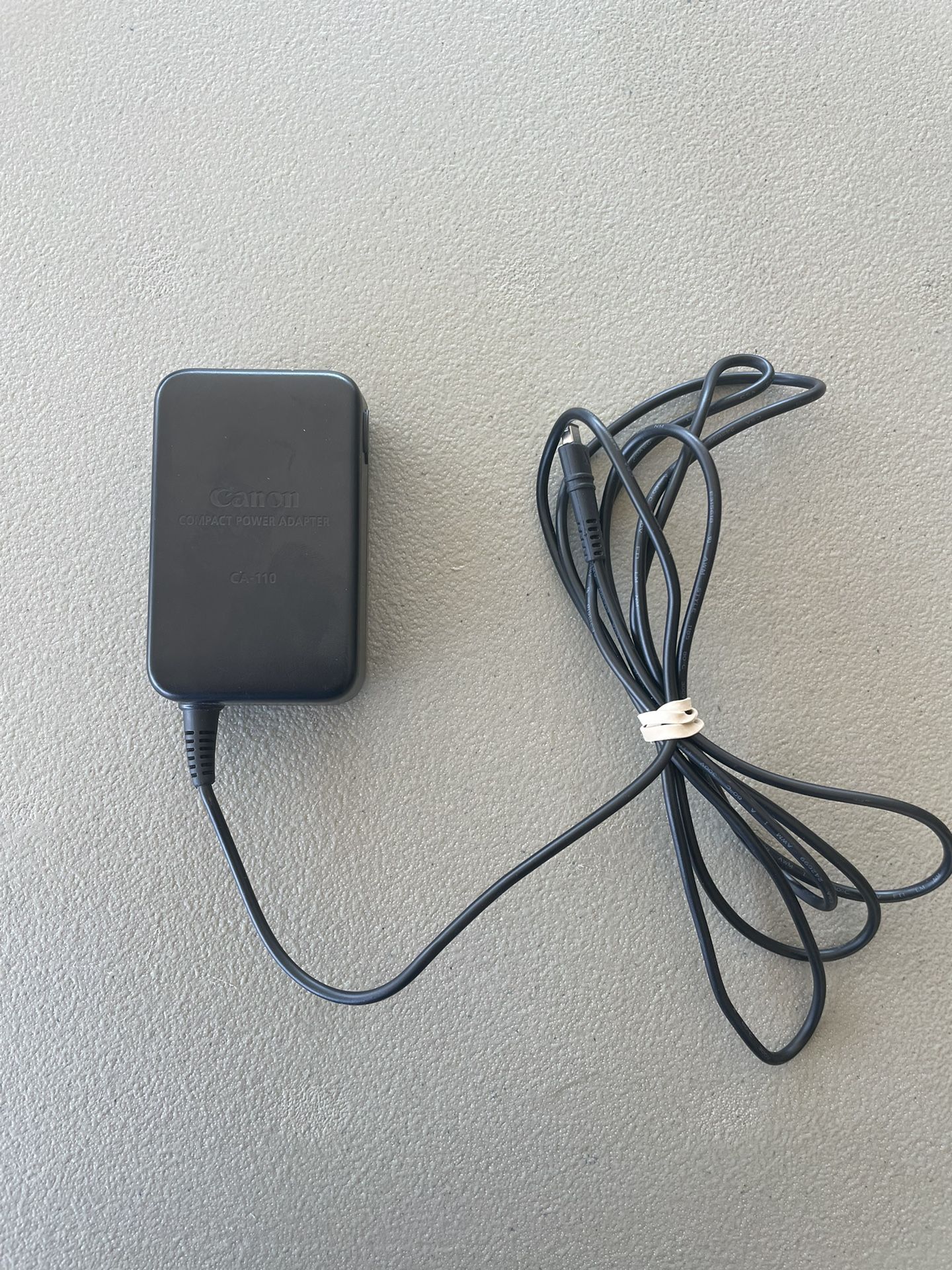OEM Original CA-110 Charger for Canon HF R800 R80 R82 R60 R62 R600 R40 R42 R400